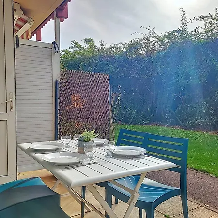 4 Pers Avec Terrasse A Boucau - Fr-1-857-53 アパート *